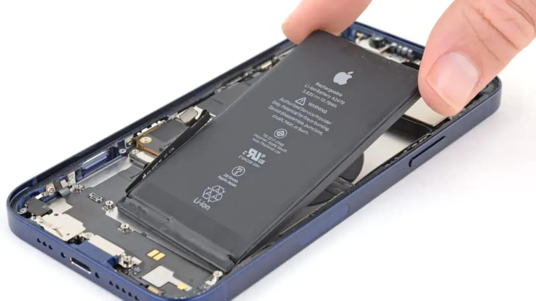 Ile naprawdę kosztuje wymiana baterii w iPhone 13 Pro? Sprawdź ceny i oszczędź!