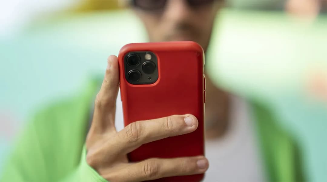 Czy etui do iPhone 12 pasuje do 13? Sprawdź, czy musisz kupić nowe!